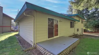Step out to this deck located just off the dining room - great for easy indoor/outdoor living all summer long!