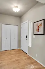 Spacious entryway