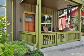 Single step access to interior from covered front porch.