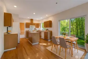 Eat in Kitchen Virtual Stage