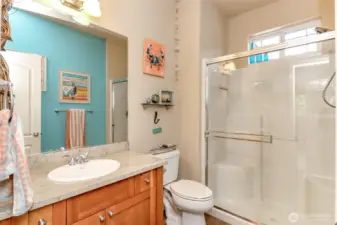 Main floor 3/4 bath
