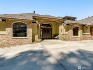 9.58 acres of riverfront property—room to live, grow, and dream.