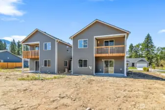 Photographs are for illustrative purposes only. Features, finishes, interior/exterior colors, landscaping and floorplan shown may vary from actual homes built.