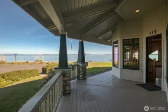 THE WRAP AROUND VERANDA GIVES YOU OVER 180 DEGREE VIEW OF THE WATERFRONT!