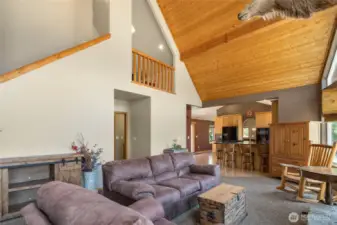 Opening to upper loft area