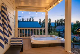 Jacuzzi J-345 Comfort Hot Tub
