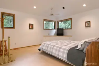 Primary suite