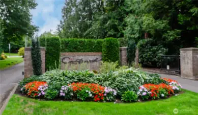 Entrance to Canterwood