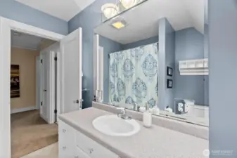 The full bathroom on the upper level.