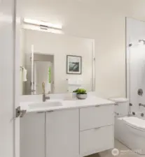 Upper level bath