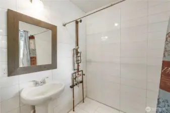 Fun, funky, and artistic—a truly one-of-a-kind plumbing setup that turns function into a statement piece.