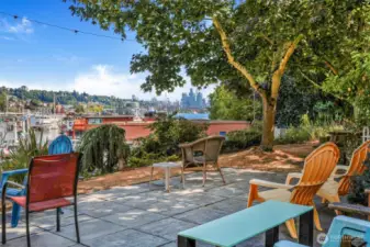 The houseboat community enjoys their own private park and seating area to hang out.  In the distance you can see the shared cabana which contain laundry services and extra restrooms/showers.