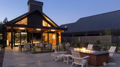 Ovation at Oak Tree - Community Photos