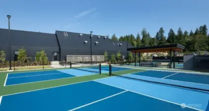 Ovation at Oak Tree - Community Photos