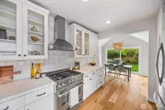Beautiful chef's kitchen for hosting holidays or everyday cooking.