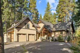 Welcome to 1020 Larkspur Loop
