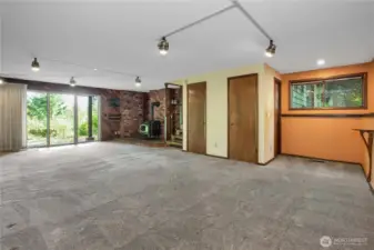 Such a great room with so much potential.