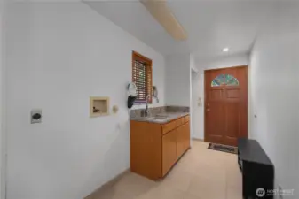 Utility/ laundry room