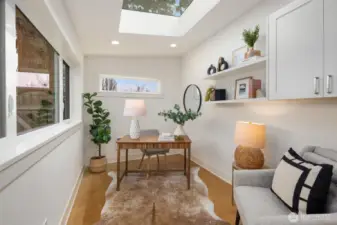 Detached office, art studio, playroom