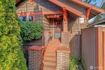 Adorable front porch