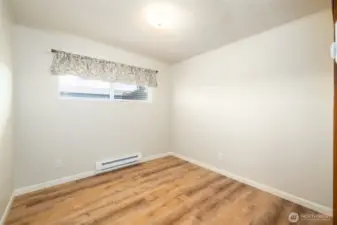 Second bedroom.