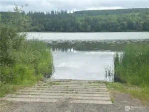 Short drive to public boat launch on Crocker Lake.