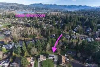 Alabama Hill neighborhood right on the trails and near Lake Whatcom