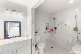 Full Bath with roll in shower