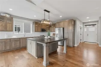 Pre-finished Engineered OakFlooring