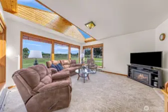 Light and bright sunroom with unobstructed views of Baker and surrounding mountains!