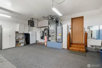 3 car garage with tons of space