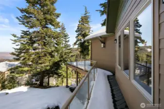 Year-round views and outdoor recreation