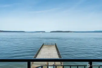 Complex has this wonderful dock over the water.