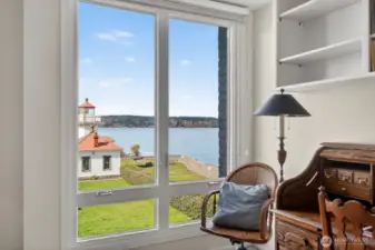 Or Office with front row views