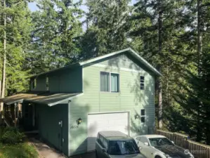 Clearwood home in Yelm WA two story three bedroom two and a half bathrooms