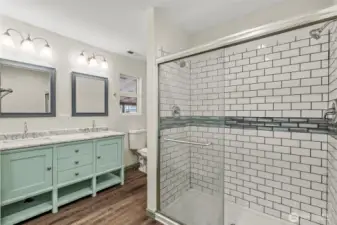 primary 3/4 bath