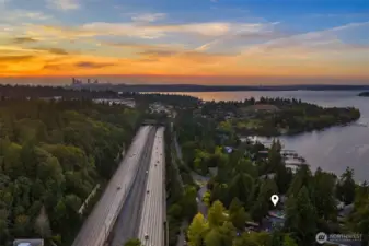 Mercer Island connecting Seattle and Eastside -- this home perfectly located for access in both directions