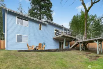 The lower deck was built to support the weight of a hot tub.