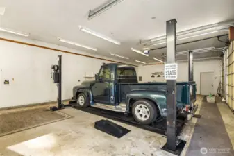 Carlift included! (Optional)