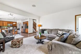 A versatile layout that’s perfect for both movie nights and entertaining.