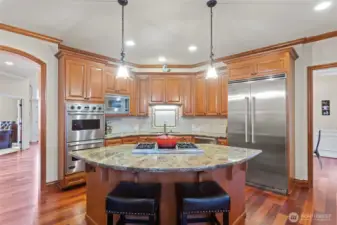 Gas range, double oven