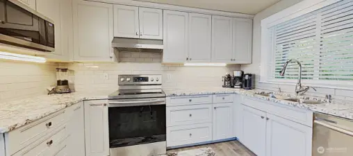 Nicely appointed kitchen