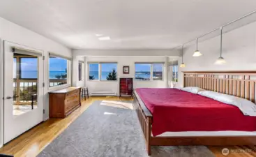 Who wouldn't want to wake up to this view every morning. Wow!