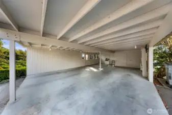 Parking for the unit includes 2 tandem spaces in carport, leads to direct access to unit 4 - no steps!