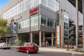 Scenes from around Ballard - Ballard Blocks/ Trader Joes