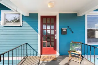 2416 Upper unit entrance