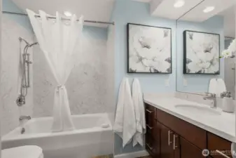 Upper level updated full bathroom.