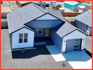 New Modern luxury residence 4 blocks from the N jetty at Ocean Shores, WA!