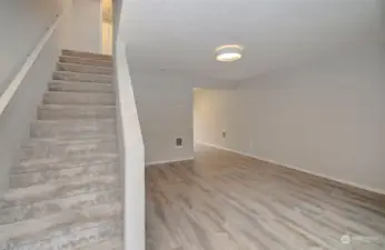 Entry/living room