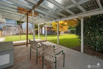 Virtual enhancement used to show potential landscaping.